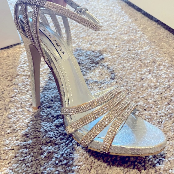 Steve Madden caged heels, sparkly silver - Picture 5 of 5
